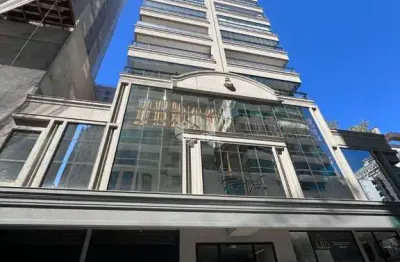 Apartamento com 3 suítes e 2 vagas de garagem em itapema pronto