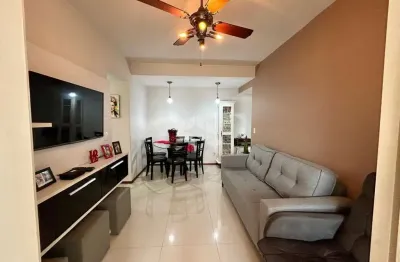 Apartamento 2 dormitórios,1 vaga coberta, sacada , bairro cidade baixa, em porto alegre/rs.s.