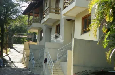 Casa em condomínio fechado com 3 quartos à venda na Avenida Vicente Monteggia, 1669, Cavalhada, Porto Alegre