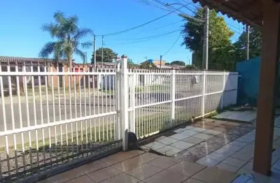 Casa com 2 quartos à venda na Quadra C Seis, 37, Guajuviras, Canoas