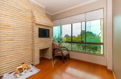 Apartamento de 3 dormitórios, 1 suíte e 2 vagas no bairro vila ipiranga em porto alegre-rs!