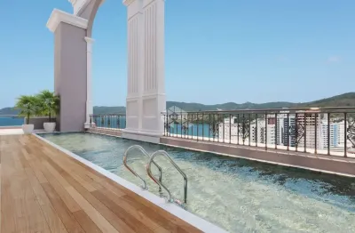 Apartamento com 3 suítes e 2 vagas em porto belo, diferenciado com terraço