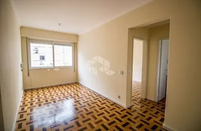 Apartamento de 1 dormitórios, andar alto. no centro de porto alegre.