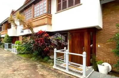 Casa em condomínio fechado com 3 quartos à venda na Avenida da Cavalhada, 6021, Cavalhada, Porto Alegre