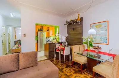 Apartamento ensolarado com 2 quartos e vaga de garagem no bairro petrópolis