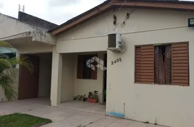 Casa de 03 dormitórios à venda no bairro pinheiro machado em santa maria/rs