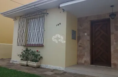 Casa com 3 quartos à venda na Rua Leite de Castro, 128, Jardim Itu Sabará, Porto Alegre