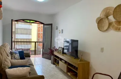 Apartamento 2 dormitórios, frente com sacada,83m²,vista liberada,centro,capão da canoa