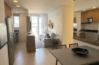 Apartamento mobiliado com 02 dormitórios, (sendo 01 suíte), living integrado com a sacada, no bairro Navegantes em Capão da Canoa/RS.