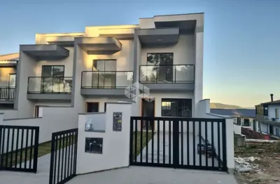 Sobrado com 02 suítes no bairro jardim botânico, em são josé- sc