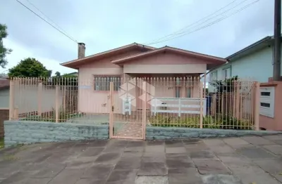 Casa com 3 quartos à venda na Rua Pedro Osório, 223, Santo Antônio, Farroupilha