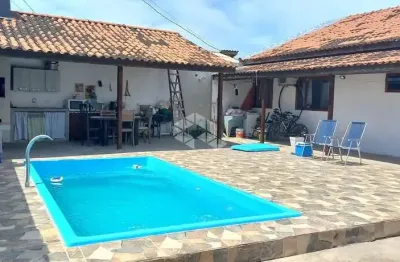 Casa com 2 dormitórios à venda na praia do sonho - palhoça - sc no valor de r$ 280.000,00.
