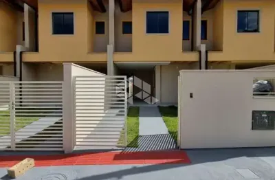 Casa sobrado com 2 dormitórios sendo 2 suítes em são josé sc, bairro forquilhas à venda