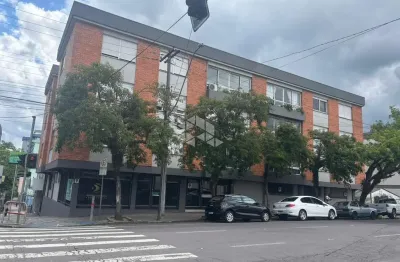 Apartamento com ótima localização, com 3 dormitórios e vaga coberta.