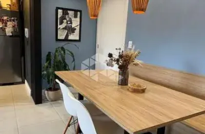 Apartamento mobiliado , 2 dormitórios, 1 suíte, 1 vaga no bairro Ipanema, em Porto Alegre/RS.