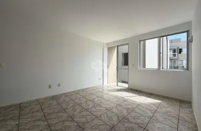 Apartamento semimobiliado com 3 quartos e vaga de garagem ao lado do estádio scarpelli em florianópolis