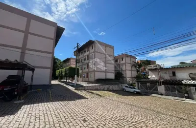 Apartamento á venda bairro Jardim Amalia / Capão Redondo - 2 quartos, 1 vaga - 50M2