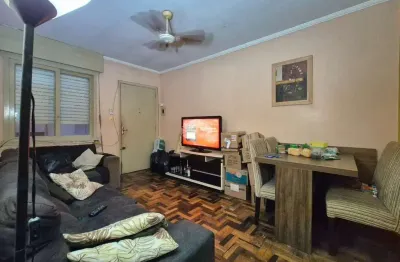 Apartamento de 2 dormitórios, no bairro Humaitá, em Porto Alegre.