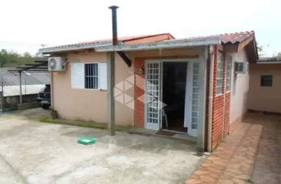 Casa com 2 quartos à venda na Rua Verbena, 37, Lomba do Pinheiro, Porto Alegre