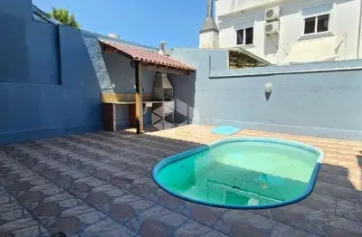 Casa com 2 quartos à venda na Rua Guatambu, 130, Hípica, Porto Alegre