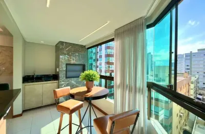 Apartamento 2 dormitórios/quartos, mobiliado e decorado, com 1 box/vaga de garagem junto a praça Luiz Bassani em Capão da Canoa