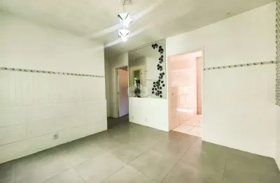 Apartamento de 1 dormitório, no bairro Humaitá, em Porto Alegre.