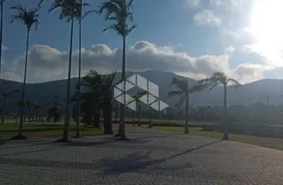 Terreno amplo em condomínio fechado nos ingleses com 600m² e infraestrutura completa