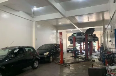 LOJA comercial à venda com 2 vagas de garagem na frente da PUC em Porto Alegre - RS