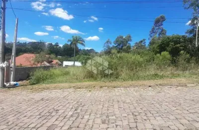 Terreno envolto a natureza, para quem gosta de gosta de paz e tranquilidade!
