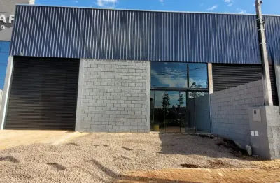 Barracão / Galpão / Depósito com 2 salas para alugar na Rua dos Alpes, 1249, Vista Linda, Cascavel