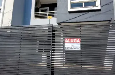 Casa com 3 quartos para alugar na Rua Curitiba, 1203, Neva, Cascavel