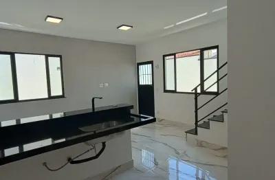 Sobrado à venda na vila sud menuci, mogi das cruzes! 62m², 2 dorms., ótimo acabamento.