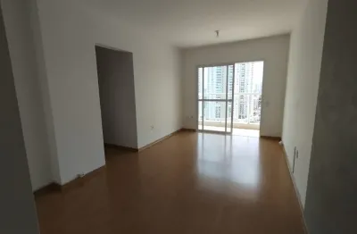 Apartamento com 70m² - 3 dormitórios (1 suíte), andar alto, para locação no mogilar