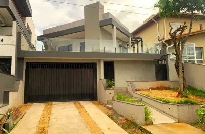 Casa à venda no aruã – 3 suítes | piscina | rua sem saída | vista privilegiada