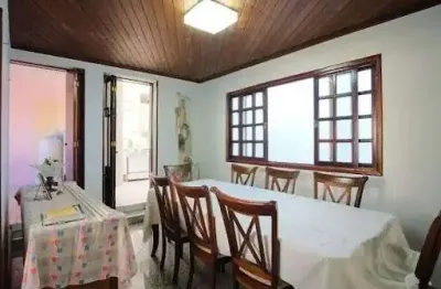 Casa com 3 dormitórios à venda, 160 m² por R$ 905.000.000,00 - Vila Carrão - São Paulo/SP