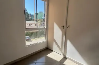 Apartamento com 2 quartos para alugar na Avenida Ezelino da Cunha Glória, Jardim Marica, Mogi das Cruzes