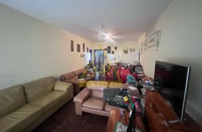 Casa com 3 quartos à venda na Rua Marília de Dirceu, --, Jardim Aeroporto, São Paulo