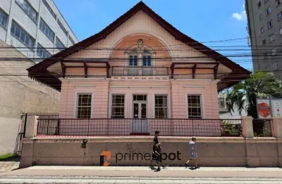 Casa comercial historica com 20 vagas de estacionamento