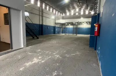 Barracão / Galpão / Depósito com 2 salas para alugar na Rua Presidente Campos Salles, 85, Vila Industrial, Mogi das Cruzes