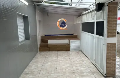 Casa térrea  -  reformada- 124m - 3 dorm/ suíte - piscina