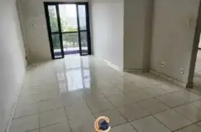 Amplo apartamento reformado com 96m -  garagem fechada -  3 dormitórios