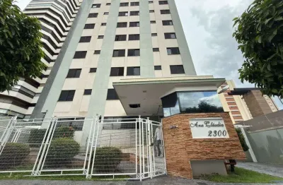 Apartamento Reformado na Região Central | Em Frente à Praça Belmar Fidalgo