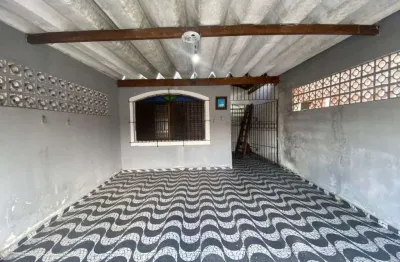 Casa com 2 quartos à venda na Rua Santa Luzia, Vilamar, Praia Grande