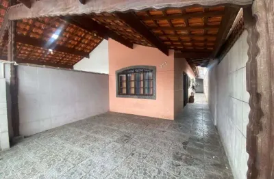 Casa com 2 quartos para alugar na Avenida Alcides Cândido dos Santos, Balneário Maracanã, Praia Grande