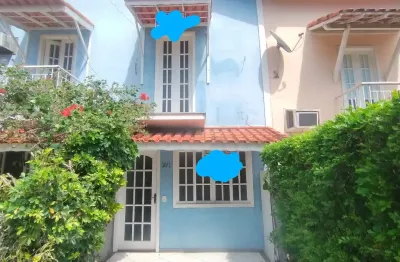 Casa em condomínio fechado na estrada do mendanha , 2 quartos