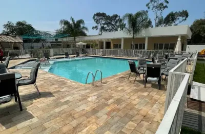 Apartamento no condomínio boulevard carioca, 2 quartos, varanda, vaga de garagem, condução na porta do condomínio, farto comércio