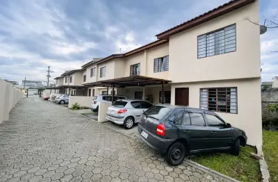 Casa Residencial com 3 quartos  para alugar, 90.00 m2 por R$2100.00  - Bairro Alto - Curitiba/PR