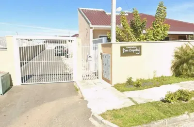 Casa Residencial com 3 quartos  para alugar, 90.00 m2 por R$2200.00  - Embu - Colombo/PR