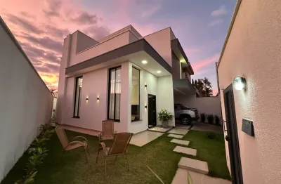 Sobrado 3 suítes com fino acabamento e localização privilegiada no Morada da Colina