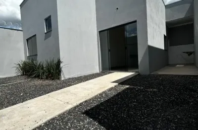 Belíssima casa na zona sul de Uberlândia, pronta para morar, localização privilegiada, valor R$290.000